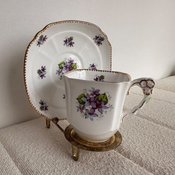 Vintage Royal Stafford Sweet Violets Square Tea Cup & Saucer Set Bone China Gold - Picture 1 of 11